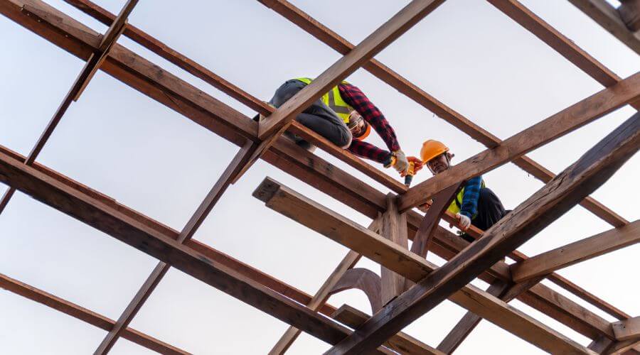 Professional gutter cleaning services in Oldham, SD